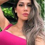 Mayra Cardi afirmou recentemente que vivia um relacionamento abusivo e manipulador com o ex-marido, o ator Arthur Aguiar, que é pai de sua filha Sofia. Mayra expôs publicamente que era constantemente traída pelo companheiro (Foto: Instagram/@mayracardi)