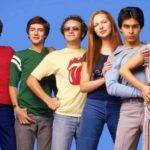 “That 70’s Show” - A série clássica conta a história de um grupo de jovens que vivem em Wisconsin, nos anos 70. (Foto: Divulgação)