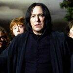 Sem dúvidas o maior dos bruxos, Snape se viu na obrigação de cuidar de Harry Potter. Ele também assassinou Dumbledore contra a sua vontade. Fez tudo isso sem que ninguém soubesse suas verdadeiras intenções. (Foto: Divulgação)