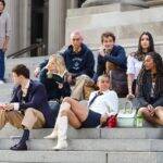 Gossip Girl: Passados oito anos da trama original, a história acompanha uma nova geração de estudantes da elite de Nova York em uma escola particular. Mais uma vez, os personagens terão suas fofocas, escândalos e angústias revelados. (Foto: Divulgação)