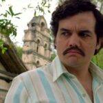 Ele também protagonizou a série Narcos — a produção, inclusive, chegou a ser indicada ao Globo de Ouro. (Foto: Divulgação)