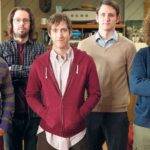 “Silicon Valley” - A série de comédia conta a história de seis programadores que tentam construir uma carreira bem sucedida no Vale do Silício, na Califórnia. Disponível na HBO GO. (Foto: Divulgação)