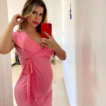 Cacau Colucci também foi diagnosticada com câncer na tireoide. A ex-BBB fez uma cirurgia para retirar o tumor maligno e agora está curada. Nas redes sociais, ela contou o susto de quando descobriu a doença. "Eu abri o exame no carro e quando vi que era maligno eu fiquei em estado de choque. Eu estava sozinha, fui direto para o médico. Não era um resultado que eu esperava" (Foto; Instagram)