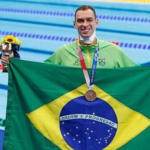 Fernando Scheffer levou o bronze na natação (Foto: Instagram)