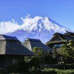 Monte Fuji é a maior montanha do Japão e a 35ª maior do mundo. Ao seu redor tem lagos e paisagens incríveis. Durante o verão, ele fica aberto ao público, que pode fazer trilhas até o topo do monte. (Foto: Pixabay)