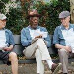 “Despedida em Grande Estilo” - Três amigos idosos, que vivem de doações, arriscam tudo para roubar o banco que desapareceu com o dinheiro deles. (Foto: Divulgação)