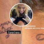 Luísa surpreendeu seus fãs ao aparecer tatuando um amigo. (Foto: Instagram)