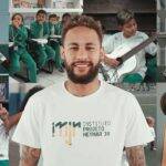 O projeto do craque fornece cursos profissionalizantes, assistência a saúde e tem parcerias com empresas privadas para inserir os jovens no mercado de trabalho. (Foto: Instagram)