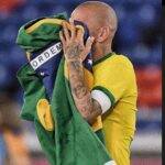 O jogador de futebol Daniel Alves, usou seu Instagram para deixar seu apoio as manifestações. (Foto: Instagram)