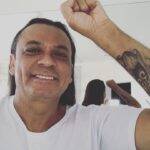 Frank Aguiar fez uma promessa de não cortar o cabelo. Sem revelar os motivos, ao completar 30 anos de carreira, ele já tinha comprido o que prometeu. (Foto: Instagram)