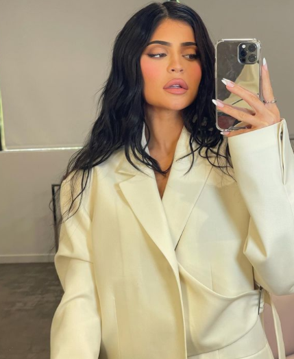 Kylie Jenner Emociona Ao Anunciar Segunda Gravidez De Travis Scott - Jetss