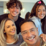 Nas redes sociais, o casal vive fazendo declarações e postando um pouco sobre o seu relacionamento (Foto: Instagram)