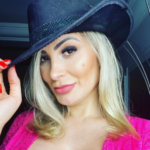 Andressa Urach afirma que voltou a usar o nome "Ímola" (Foto: Instagram)