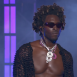 SAINt JHN fez uma super apresentação do hit “Trap”, sua parceria com Lil Baby, e também de “Sucks To Be”. (Divulgação/MTV)