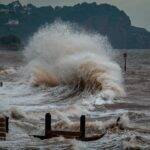 Na Indonésia, o vulcão Kratau entrou em erupção ocasionando um Tsunami com ondas de 37 metros. (Foto: Unsplash)