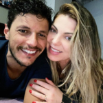 Sheila Mello namora com o tenista João Souza, conhecido como Feijão (Foto: Instagram)