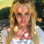 A queda de redes sociais como o Instagram não foi o suficiente para parar Britney Spears (Foto: Instagram)