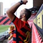 Para quem não se lembra, quando Gil visitou a arena do time fez a sua tradicional dancinha e um dos diretores disparou comentários considerados preconceituosos. (Foto: Instagram)