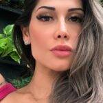 “Se você é mulh*r eu tenho uma intenção, que você queira ter o corpo igual ao meu, porque eu tô orgulhosa dele. Mas e se você ficar chateada e frustrada?”, disse Mayra. (Foto: Instagram)