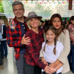 Otaviano Costa com Flávia Alessandra, a filha Olívia e a enteada Giulia Costa. (Foto: Instagram)