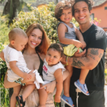 Os três filhos da influenciadora digital Sarah Poncio e do cantor Jonathan Poncio, possuem perfis no Instagram e são estrelas da web. (Foto: Instagram)