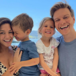 Thais Fersoza encantou a web com cliques ao lado do marido e dos filhos, Melinda, de 5 anos, e Teodoro, de 4. (Foto: Instagram)