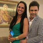 Com 59 anos, Zezé de Camargo tem uma diferença de 18 anos para a esposa, Graciele Barbosa, que tem 41. (Foto: Instagram)