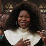 Whoopi Goldberg é o tipo de atriz que aparece nos filmes em que você menos espera, mas torna tudo muito melhor e mais divertido com seu incrível talento e carisma. Nessa matéria, vamos relembrar alguns dos melhores filmes com a atriz. (Foto: Divulgação)