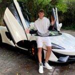 Pedro Rezende é apaixonado por carros, e com apenas 24 anos, possui uma coleção pra lá de luxuosa. O youtuber comprou um McLaren avaliado em R$ 2,4 milhões. (Foto: divulgação)