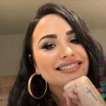 Demi deixou a Disney Channel e se internou para tratar o problema. Mas após deixar a clínica, teve algumas recaídas e lutou bravamente contra elas. (Foto: Instagram)