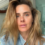 Sempre linda, Carolina Dieckmann impressionou ao deixar a maquiagem de lado e mostrou sua pele natural nas redes sociais. (Foto: Instagram)