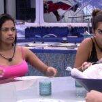 Não chega a ser exatamente um bordão, mas que essa frase da Flay é icônica, ela é! Os brothers do "BBB 20" almoçavam no "VIP" quando, de repente, a cantora soltou a ideia para o psicólogo Victor Hugo. Tem como esquecer da imagem da Flayslane sentada com cara de brava usando o famoso top rosa? (Foto: Divulgação/Globo)