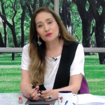 Sonia Abrão afirmou que não viu nenhum membro da família Abravanel falar mal de Tiago. (Foto: RedeTV)