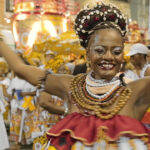 Axé – Canto do Povo de um Lugar: Originário da Bahia e considerado hoje um dos movimentos musicais mais globalizados do mundo, o axé é um ritmo musical que carrega em sua essência boa parte de todo o sincretismo musical e cultural baiano. Acompanhe entrevistas e imagens de arquivo com objetivo de traçar um ponto inicial do nascimento do gênero. (Foto: Divulgação)