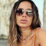 Fã de filmes e séries, Anitta gosta de acompanhar tramas baseadas em fatos reais e também de guerras. (Foto: Instagram)