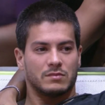 “Eu tô bem cansado emocionalmente”, desabafou Arthur Aguiar no BBB 22. (Foto: Globo)