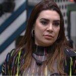 Naiara Azevedo fica chateada ao descobrir que Larissa a chamou de falsa (Foto: Globo)