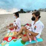 Recentemente, levou as pequenas para curtirem um dia de sol na praia do Rio de Janeiro. (Foto: Instagram)