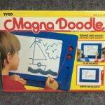 “Magna Doodle” é uma espécie de lousinha magnética, que permite que os pequenos usem suas imaginações para pintar, desenhar e muito mais. (Foto: Pinterest)