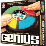 “Genius” é um jogo que estimulava a memorização. Ele emite uma sequência de cores e sons, para que o jogador repita, sem errar a ordem. (Foto: Pinterest)