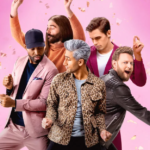 Os “Cinco Fabulosos” são Antoni Porowski, Tan France, Karamo Brown, Bobby Berk e Jonathan Van Ness. Cada um deles auxiliam em um âmbito especifico sendo eles comida, moda, cultura, design e cuidados pessoais. (Foto: divulgação)