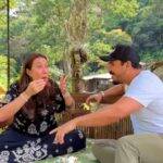 O casal comeu um bolinho e a cor do recheio revelou que eles terão um menino. (Foto: Instagram)