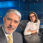 William apresenta o Jornal Nacional ao lado de Renata Vasconcellos. (Foto: Instagram)