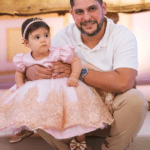 Jorge e Rachel Boscatti são pais da pequena Sara, de 1 ano. (Foto: Instagram)