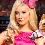 Nas sequências de "High School Musical" Ashley Tisdale interpretou antagonista Sharpay Evans. (Foto: Divulgação)