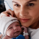 Bárbara Evans anunciou o nascimento da pequena Ayla. (Foto: Instagram)