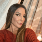 A cantora usou o intervalo da gravação de seu programa, Pipoca da Ivete, para dar um recado ao jornalista. (Foto: Instagram)