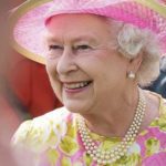 A rainha Elizabeth II desejou que as polêmicas que envolvem os membros da família real chegassem ao fim. (Foto: Instagram)