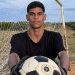 "Não esqueça que vocês faz muita gente feliz!”, afirmou o ídolo do futsal sobre o rapaz. (Foto: Instagram)