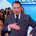 Neste último final de semana, domingo (02/10), Silvio Santos, 91 anos, falou sobre o seu afastamento das telinhas em uma rara entrevista concedida ao repórter Roger Turchetti, do canal "Intervenção", no YouTube. (Foto: Divulgação/SBT)